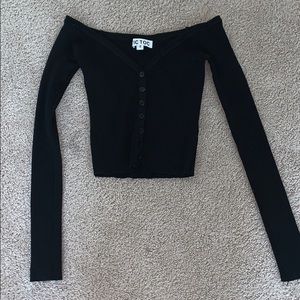 Off the shoulder long sleeve